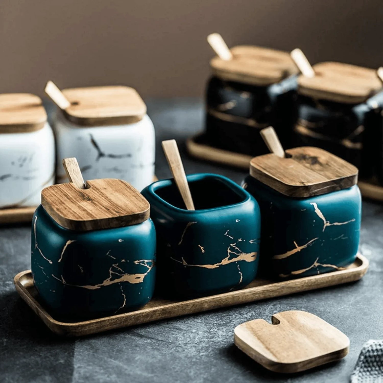 Food Storage & Containers